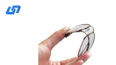 Superelastne nitinooltraat klaasile